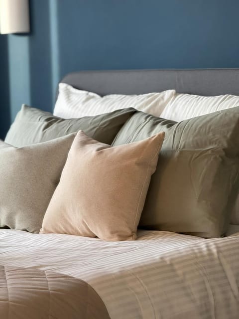 The Charming chic Garden View Den Aprt R2 Apartment in The Hague