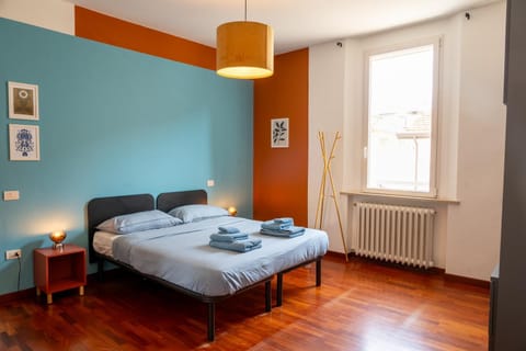 Bed, Photo of the whole room, Bedroom, internet, towels