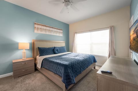 Relax Near Disney 4BR Home with Pool House in Kissimmee