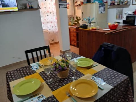 Food and drinks, Dining area
