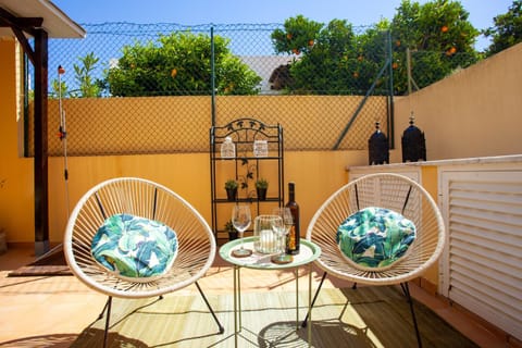 Day, Balcony/Terrace, Seating area, sunbed