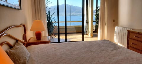 Bed, Photo of the whole room, Bedroom, River view