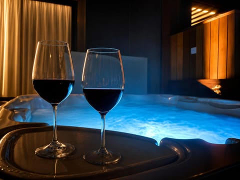 Night, Hot Tub