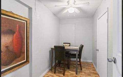 Cozy and comfortable guesthouse House in Miami Gardens