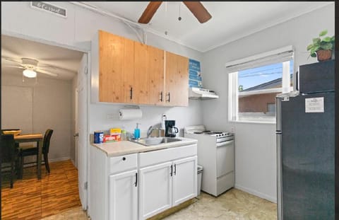 Cozy and comfortable guesthouse House in Miami Gardens