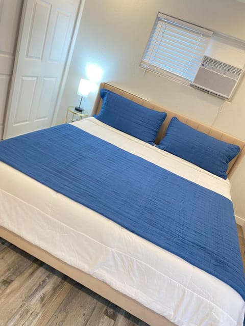 HubCityJewel House in Compton