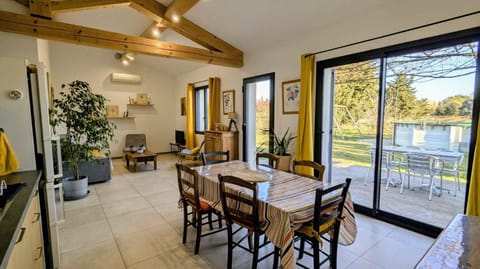Patio, Dining area