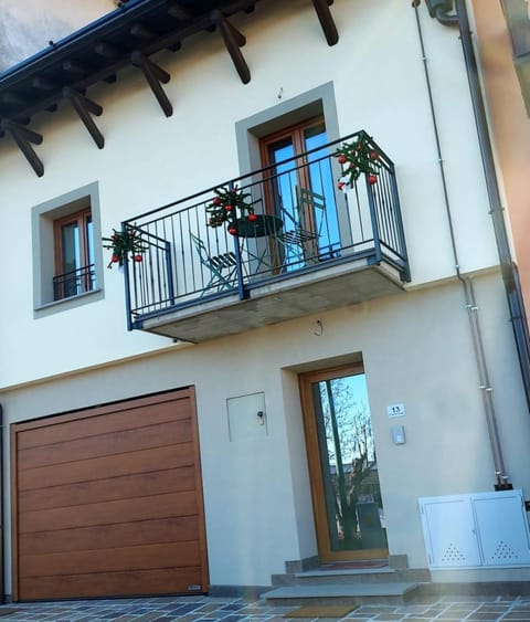 Property building, Balcony/Terrace