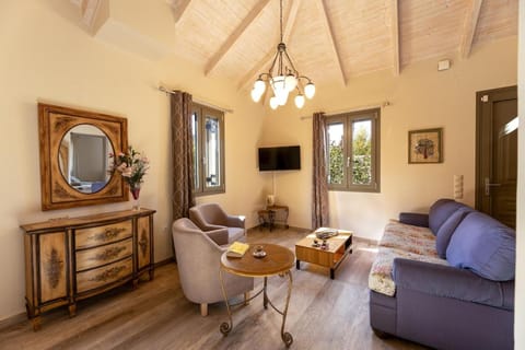 Communal lounge/ TV room, TV and multimedia, Living room, Seating area