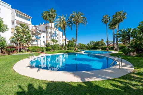 Natural landscape, Garden, Garden view, Pool view, Swimming pool