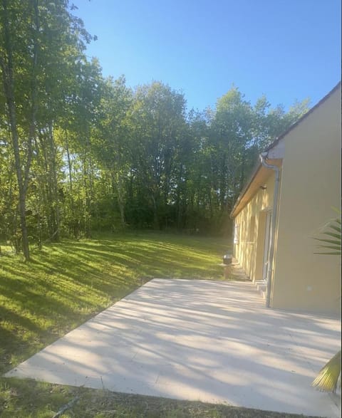 Garden, Balcony/Terrace