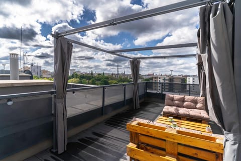 View (from property/room), Balcony/Terrace, Seating area