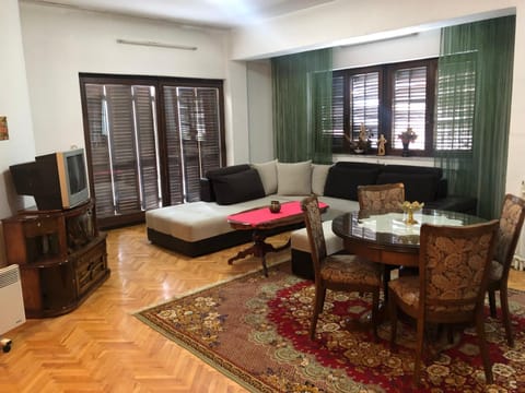 Communal lounge/ TV room, Bed, Living room, Dining area