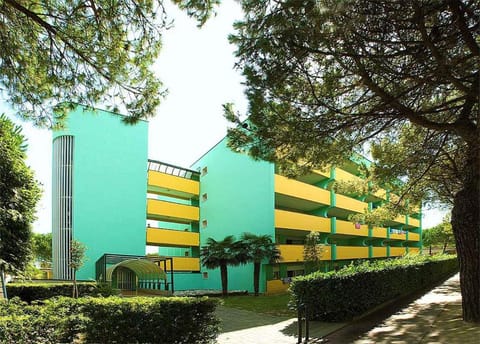 Property building, Summer
