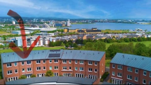 City view, Landmark view, Mountain view, Sea view