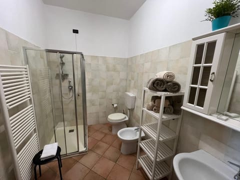 Appartamento piano terra frontale Apartment in Varigotti