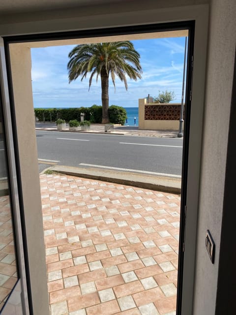 Appartamento piano terra frontale Apartment in Varigotti