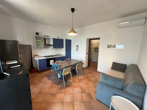 Appartamento piano terra frontale Apartment in Varigotti