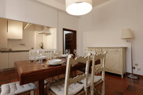 Lunch, kitchen