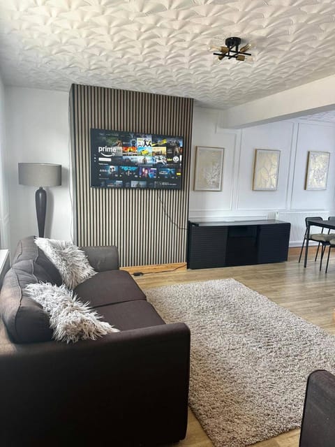 Hartlepool-3 bd House-Sleeps5-Free Parking&Netflix House in Hartlepool