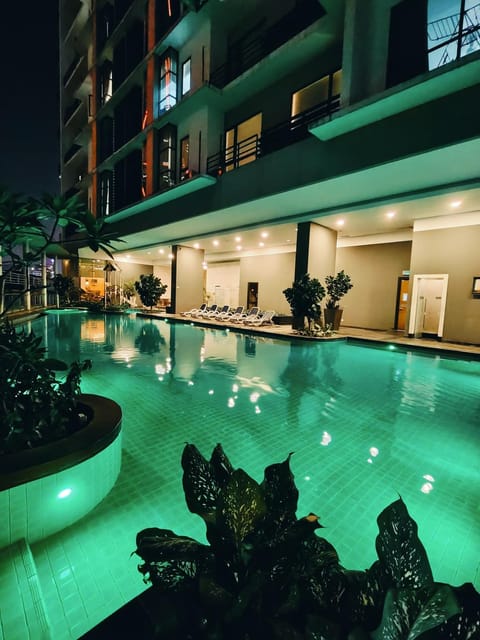 Property building, Pool view, Swimming pool