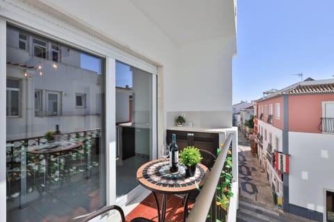 Balcony/Terrace, Dining area