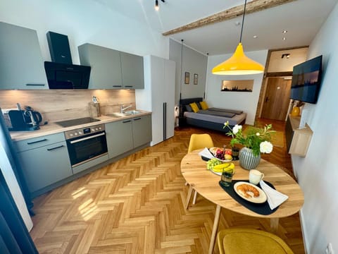 Food, kitchen