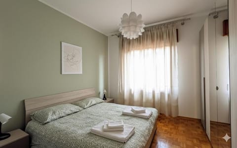 Bed, Photo of the whole room, Bedroom, towels, wardrobe