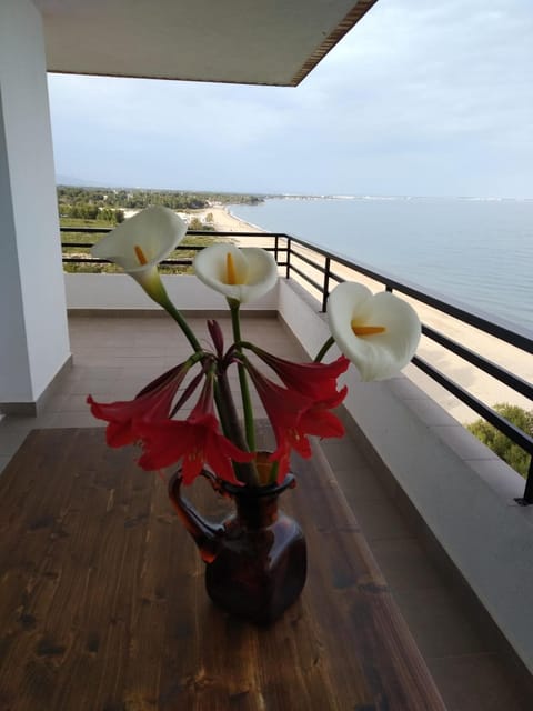 View (from property/room), Balcony/Terrace, Sea view