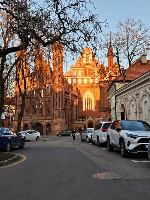 Neighbourhood, Landmark view
