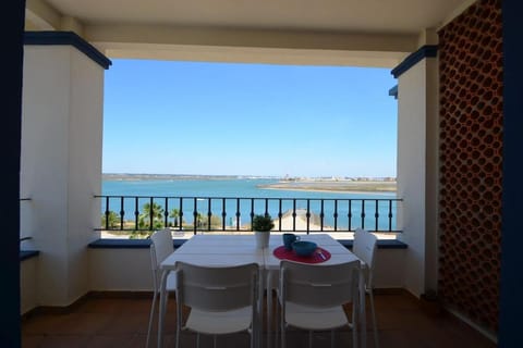 Balcony/Terrace, River view
