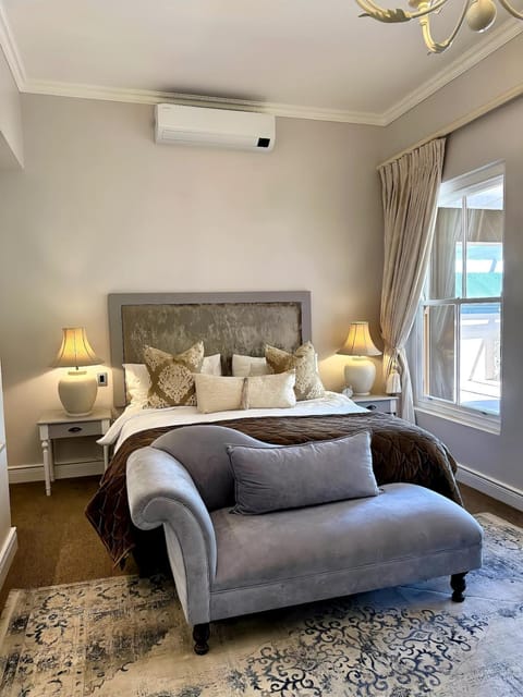 Franschoek Lermitage Villa Two Bedroom Lake View Apartment in Franschhoek