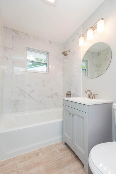 3 bedrooms 2 bathrooms Charming Gulfport home near the beach House in Gulfport