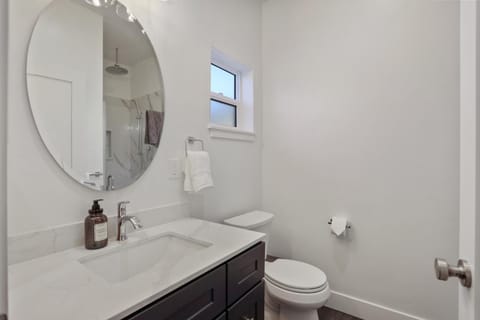 New 2Br2Ba Guest House House in Woodland