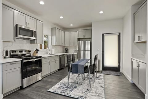 New 2Br2Ba Guest House House in Woodland