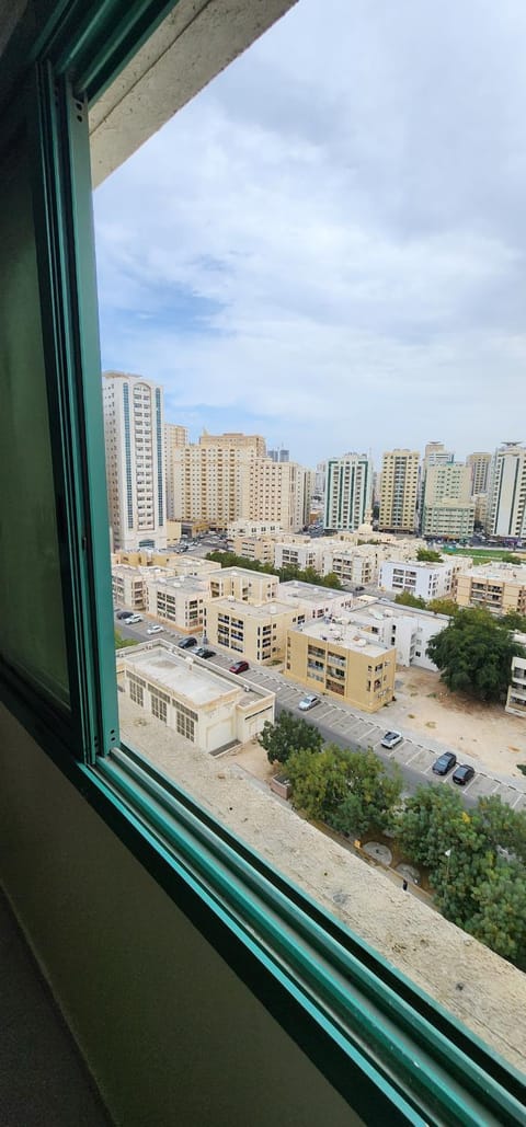 cozy lavishing couple room central ac Apartment in Al Sharjah