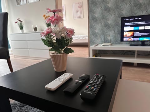 Communal lounge/ TV room, Evening entertainment