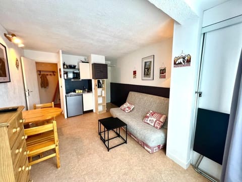 Au pied des pistes studio et jardin au soleil Apartment in Montgenèvre