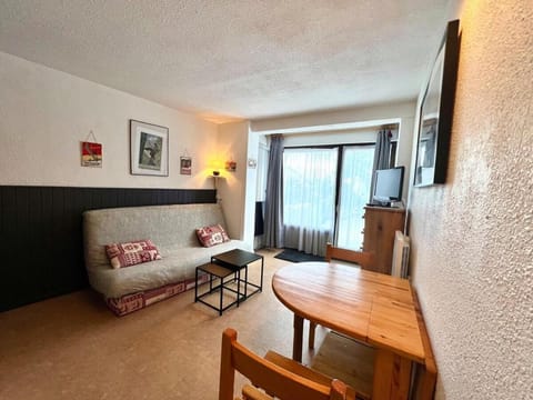 Au pied des pistes studio et jardin au soleil Apartment in Montgenèvre