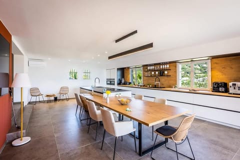 Villa La Toucha l Pool & Views l Shellter Rentals House in Cavalaire-sur-Mer