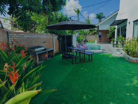 Property building, Garden, Garden view