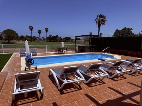 Pool view, Swimming pool, sunbed