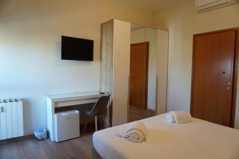 Hello Francesca Guesthouse Bed and Breakfast in Florence