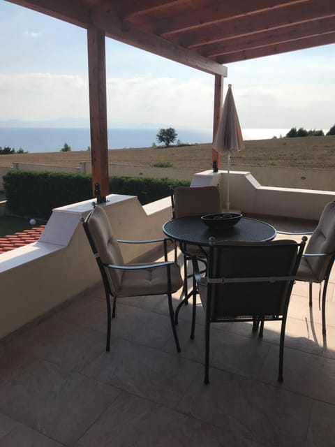 View (from property/room), Balcony/Terrace, Sea view