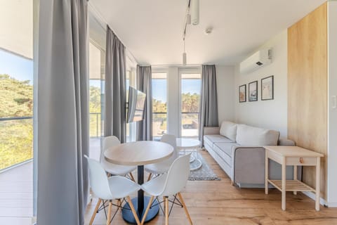 View (from property/room), Seating area, Dining area