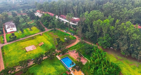 View (from property/room), Lake view, Mountain view