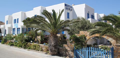 Property building, Day