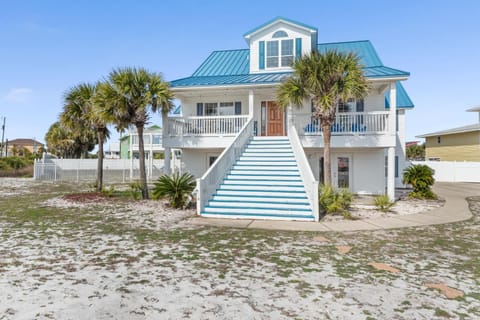 Annes Island Girl by Gulf Coast Getaways House in Pensacola Beach