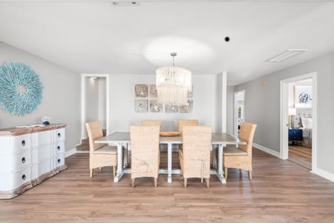 Annes Island Girl by Gulf Coast Getaways House in Pensacola Beach