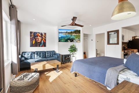 TV and multimedia, Living room, Bedroom